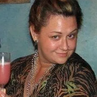 Niki R.