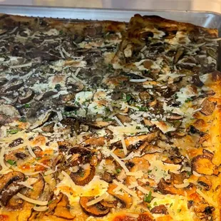 Wild Mushrooms and White Truffle Oil Pizza