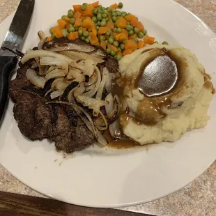 Chopped Sirloin Dinner