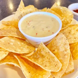 Queso and chips