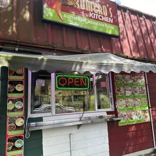 Side view of Romero's