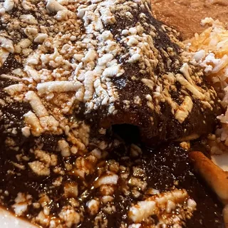 Enchiladas De Mole