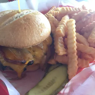 1/3 lb Classic Hamburger