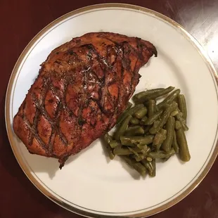 grilled pork and green beans