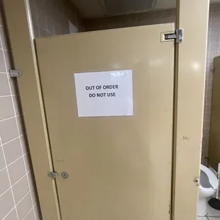 Another broken down's bathroom stall