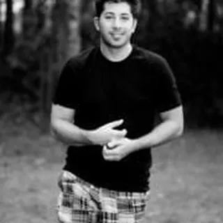Chris L.