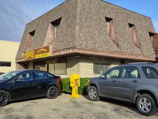 Woodford Contemporary Real Estate