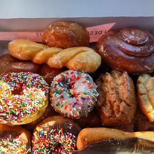 donuts, food, dough desserts