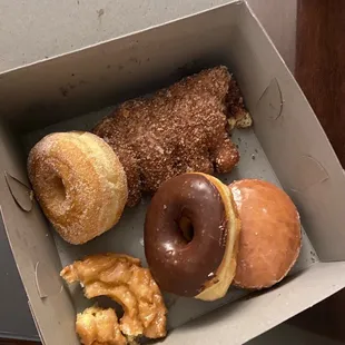 donuts, dough desserts, food