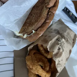 Grilled cheese with onion rings
