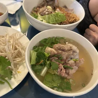 Hu Tieu Mi Bo Kho