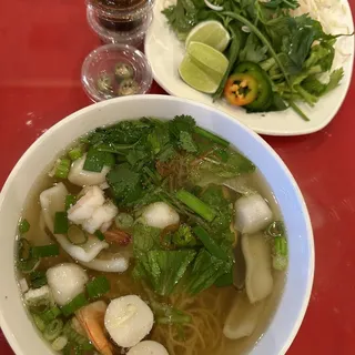 Hu Tieu Mi Do Bien