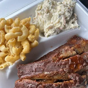 Ribs Mac n cheese and potato salad