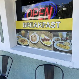 Breakfast window sign