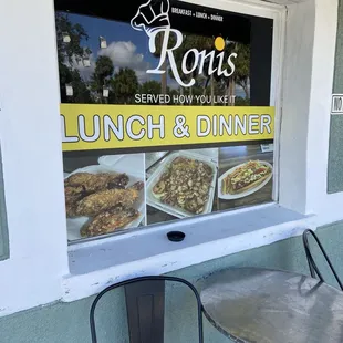 Window sign lunch and dinner