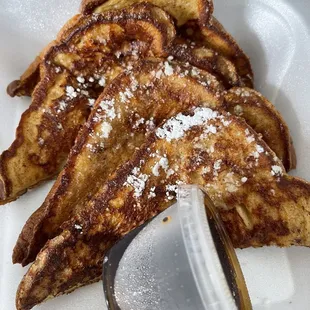 French toast "bussin"