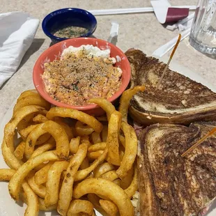 Rueben sandwich