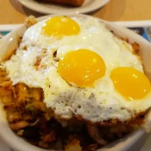 The meat lovers skillet.