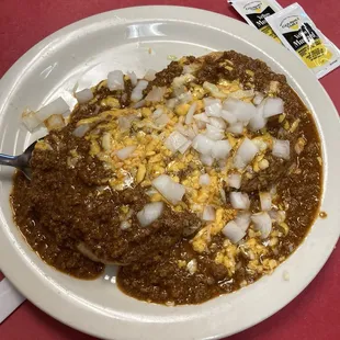 Polish sausage with chili and cheese