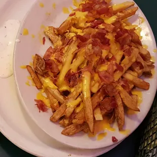 Bacon cheddar fries