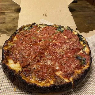 Amazing Caramelized Deep Dish Pizza