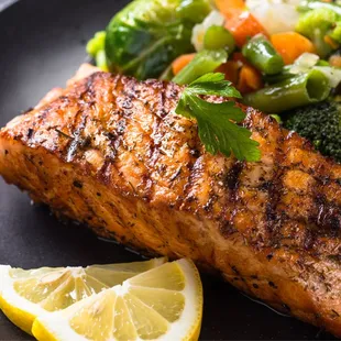grilled fish, grilled seafood, seafood, food, fish
