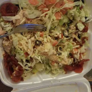 Great salad best wings love this place so far friendly delivery person I will be ordering again Rookies sports bar