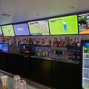 Watch your favorite sports. Lots of TVs .