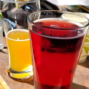 (L) Full circle tiger of apricot (R) Berry cider. Nice and light.