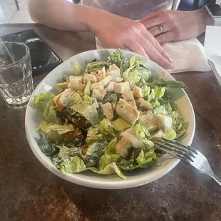 Average chicken Caesar salad