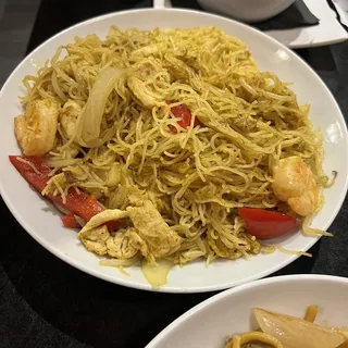 Singapore Rice Noodles (Chicken  Shrimp)