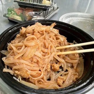 Pad Thai (Chicken / Shrimp)