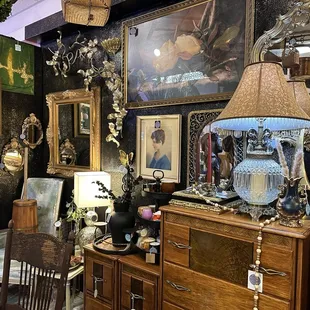 The Vintage Modernist booth