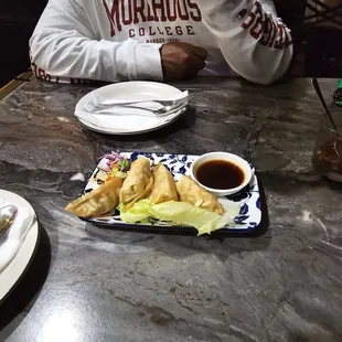 Roong Aroon Thai Cafe