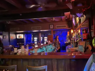 Molly's Irish Pub