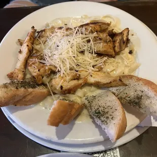 Joey Bishop&apos;s Alfredo