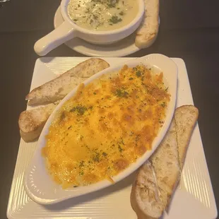 Cheesy Shrimp and Clam Chowder