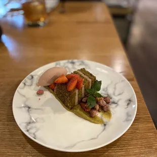 Pistachio dessert