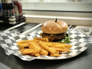Puck's Sports Bar & Grill