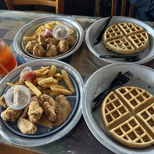 Number 1 and Number 2 with a sweet tea.  Boneless and bone-in. Both absolutely delicious!!