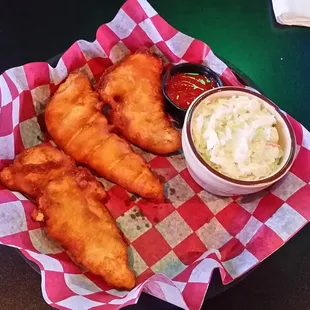 Chicken tenders and coleslaw