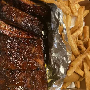 Rooster's BBQ Deli