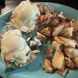 Crab Cake Eggs Benedict
