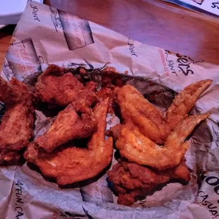 Traditional wings with donkey sauce