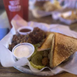 Rooster's Roadhouse