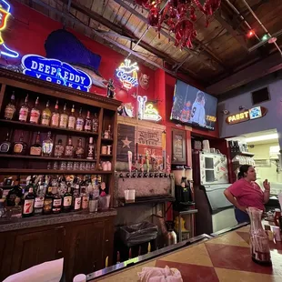 Great staff behind the bar seemed a lil narrow and the fire escape was blocked