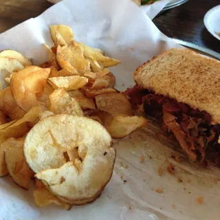 Pulled Pork Sandwich