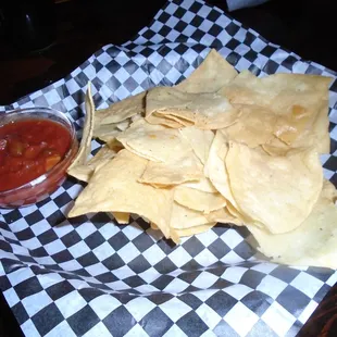 Corn chips &amp; salsa - fresh and warm.