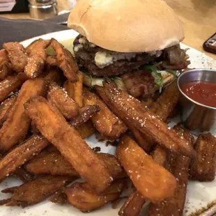 Bleu Cheese Burger &amp; Sweet Potato Fries