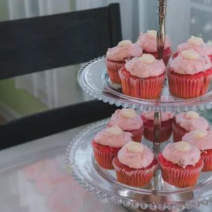 food, cupcakes, dessert